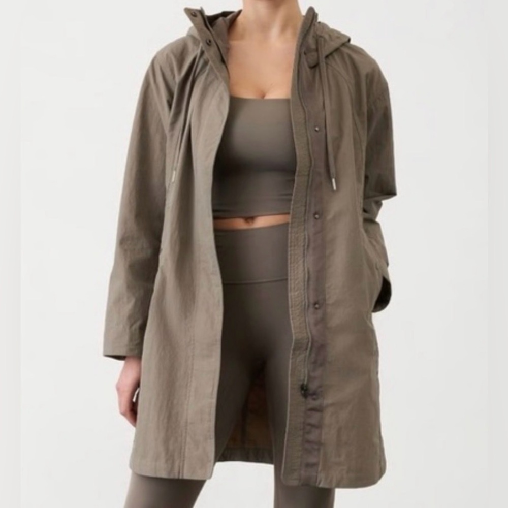 Women’s Athleta Hooded Long Anorak Jacket in Mineral; Never Worn